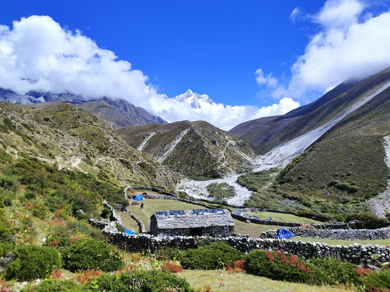 Himalayan mountain range under clear seasonal skies